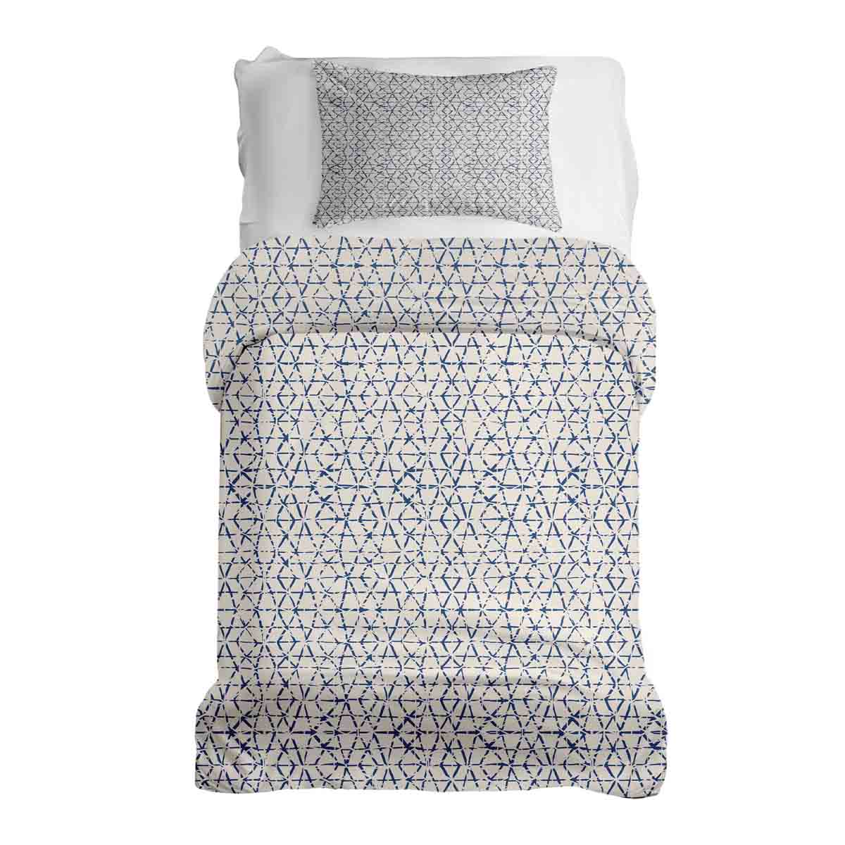Juego de ropa de cama con mantas terapéuticas blancas con delicadas formas azules