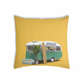 Almohada de salud amarilla con autobús