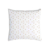 Almohada de salud blanca con pajillas