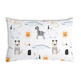Almohada de salud blanca con animales del zoológico