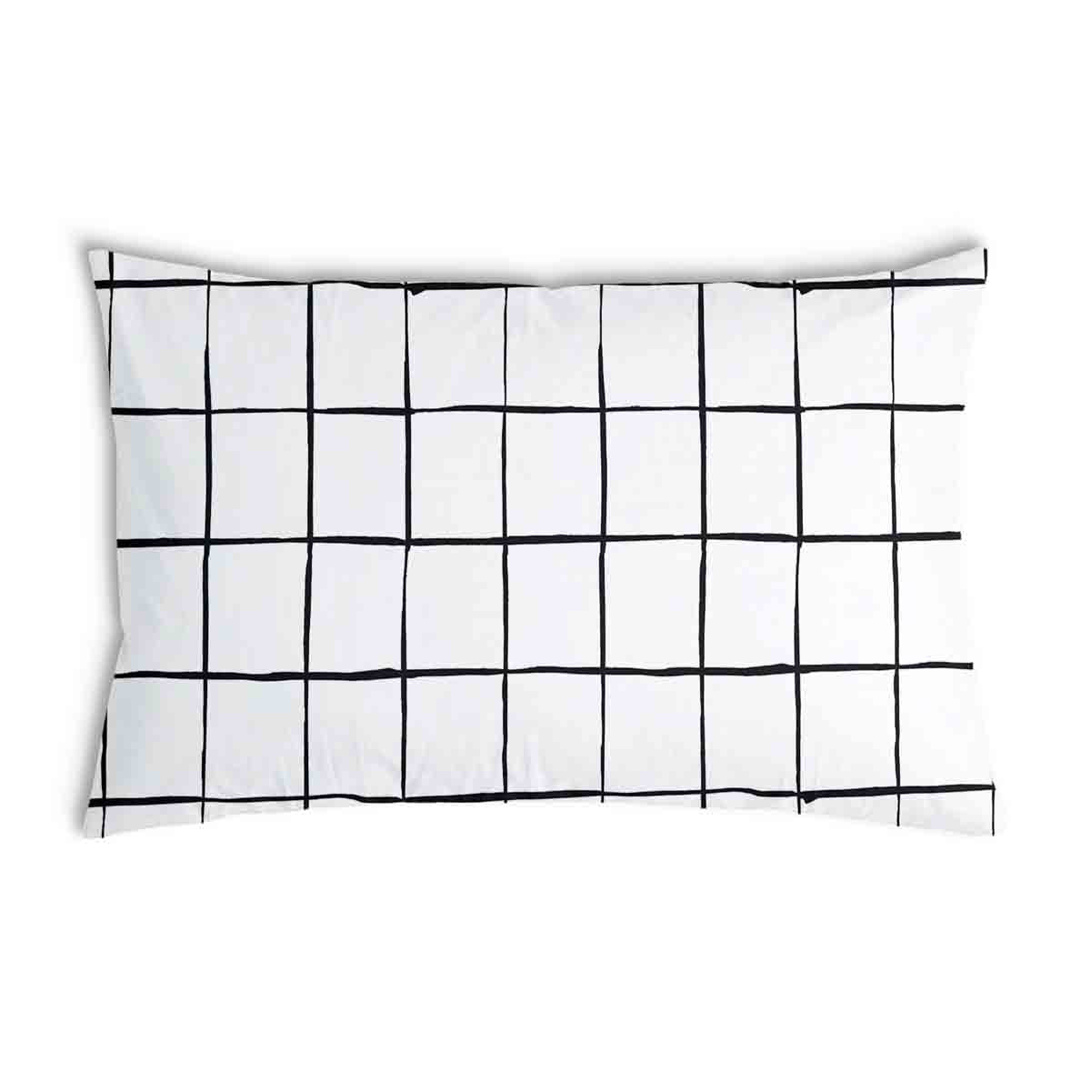 Almohada de salud blanca con cuadros negros