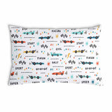 Almohada de salud blanca con coches de carreras