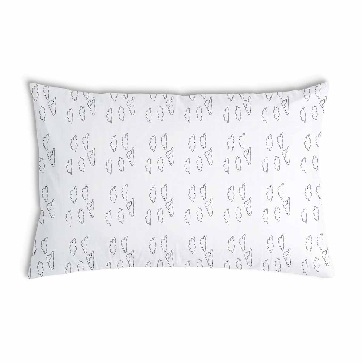 Almohada de salud blanca con nubes