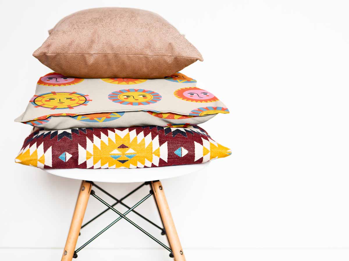 Almohada de salud beige con sol