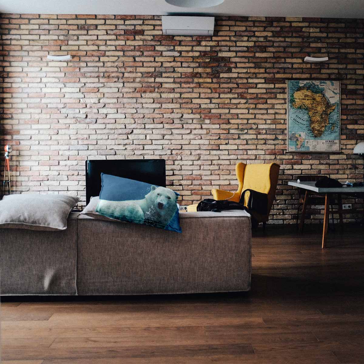 Almohada de salud azul con oso polar