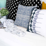 Almohada de salud con puntos azules