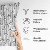 Almohada de salud gris con hojas de arce