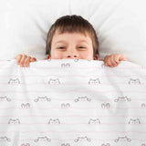 Set de ropa de cama con manta terapéutica blanca con pequeños gatos
