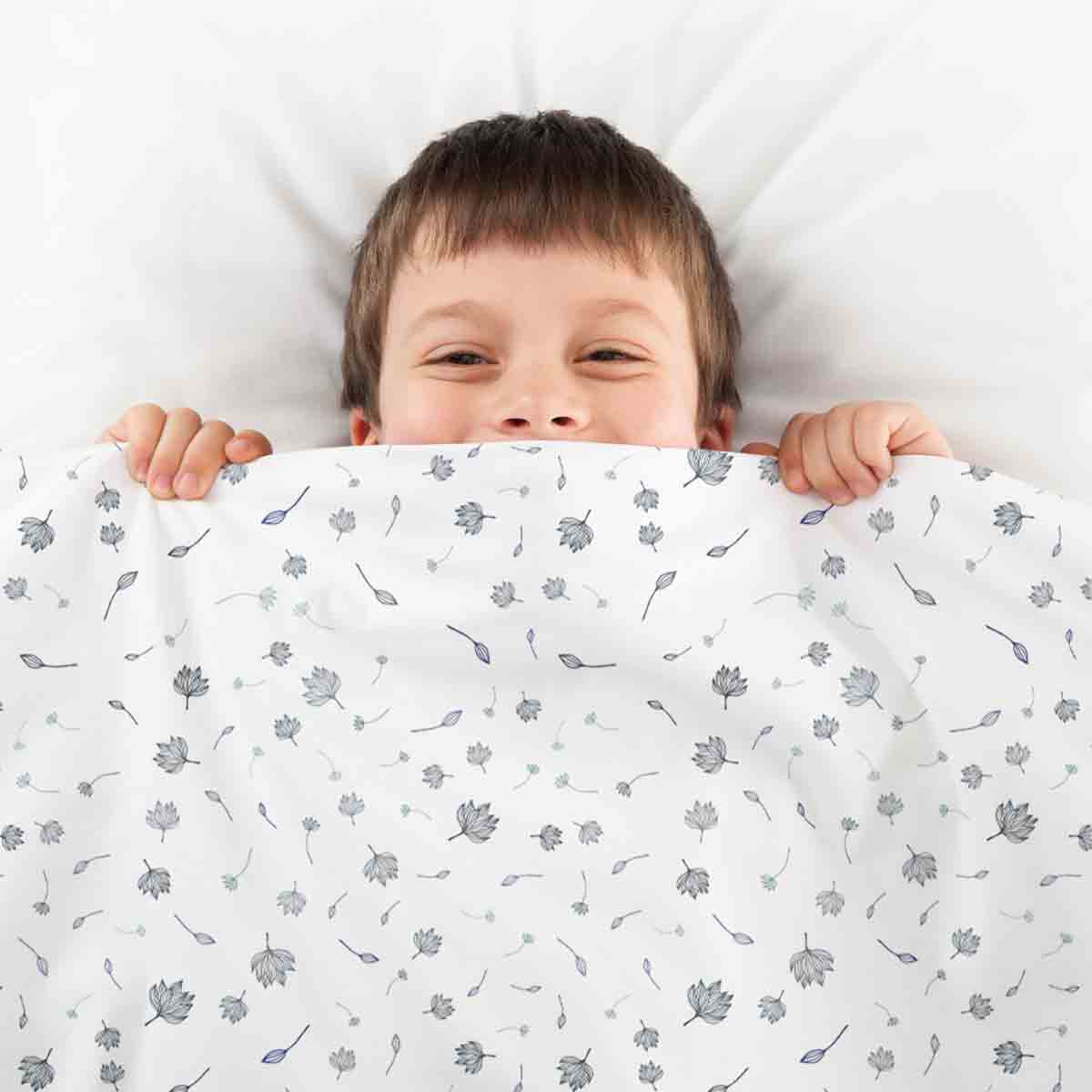 Set de ropa de cama con manta terapéutica hojas voladoras