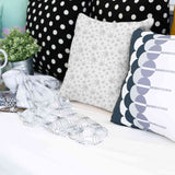 Almohada de salud gris con hiedra