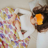 Juego de ropa de cama con mantas terapéuticas y manchas de colores