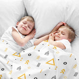 Juego de ropa de cama con manta terapéutica blanca con triángulos amarillos