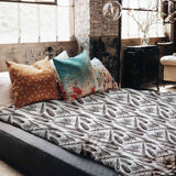 Set de ropa de cama con manta terapéutica blanca con maíz
