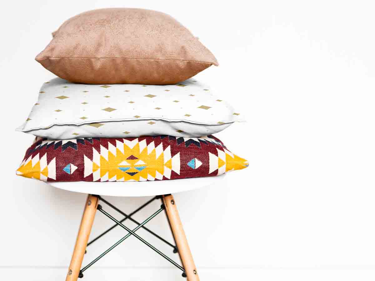 Almohada de salud cuadrados dorados