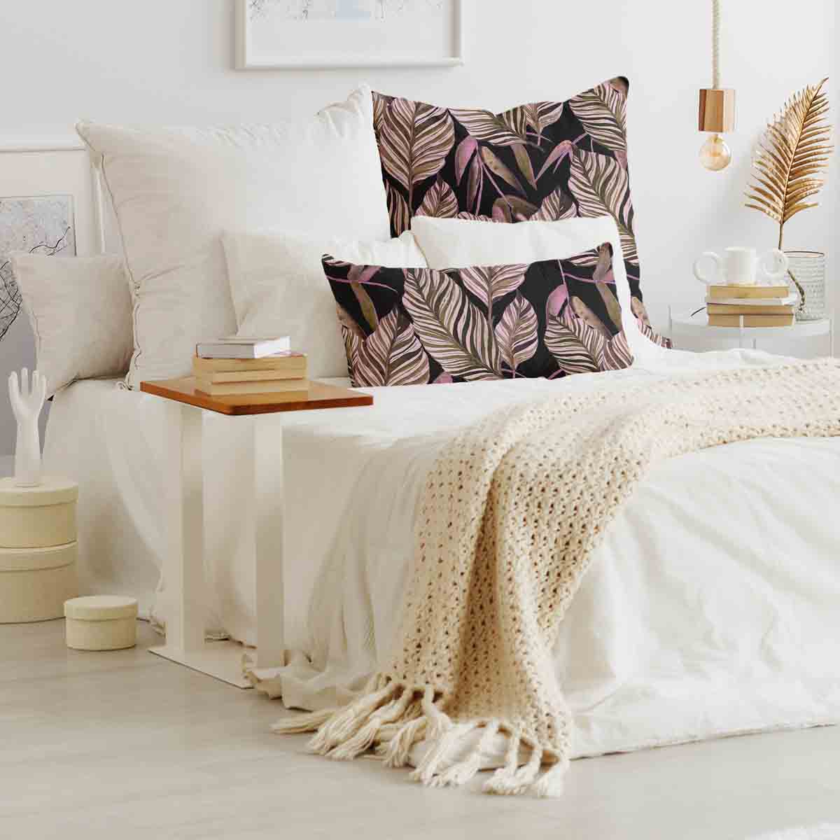 Almohada de salud negra con hojas moradas