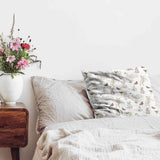 Almohada de salud blanca con animales adorables