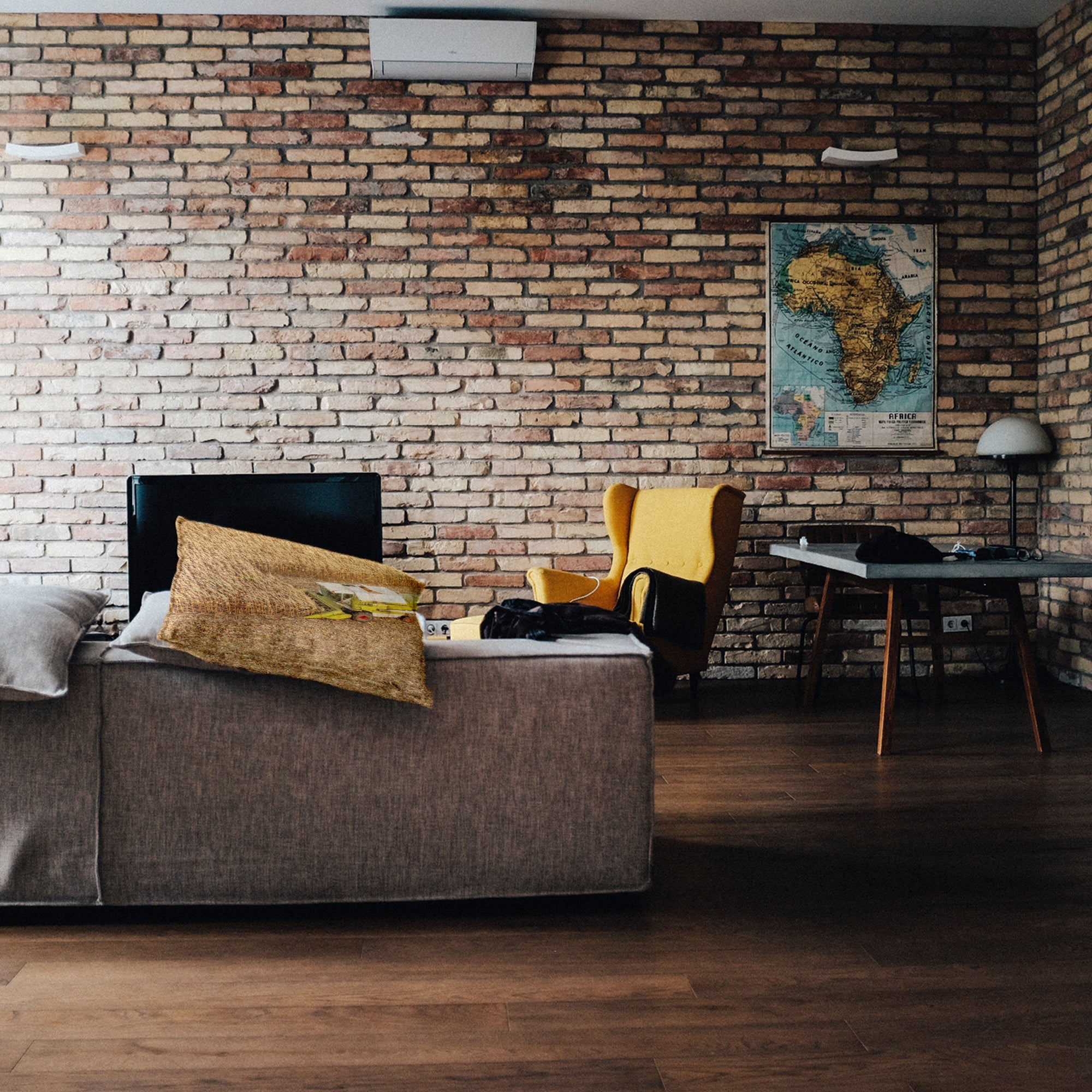 Almohada de salud tractor en el campo