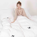 Set de ropa de cama con manta terapéutica blanca con aviones