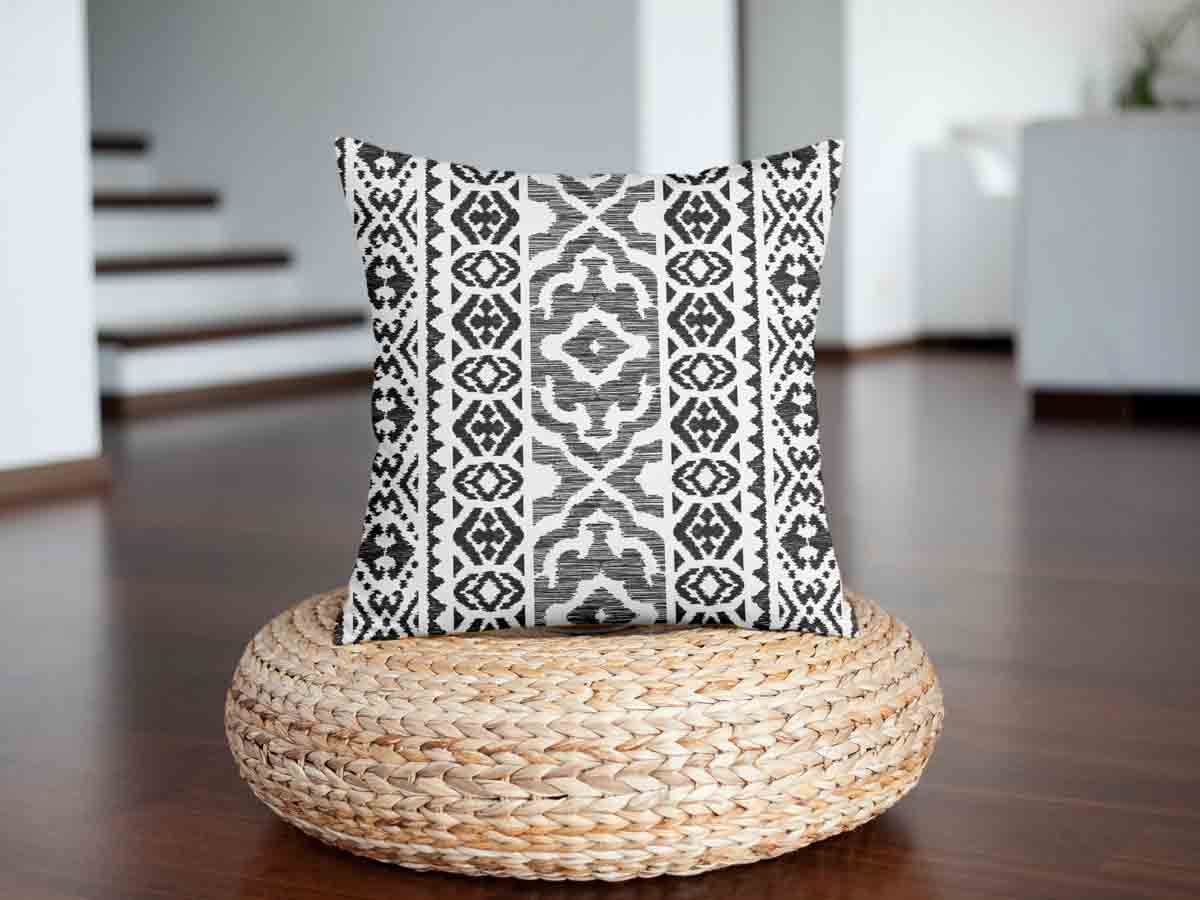 Almohada de salud con formas negras