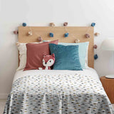 Set de ropa de cama con mantas terapéuticas y pequeños triángulos