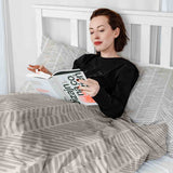 Juego de ropa de cama con manta terapéutica beige con rayas