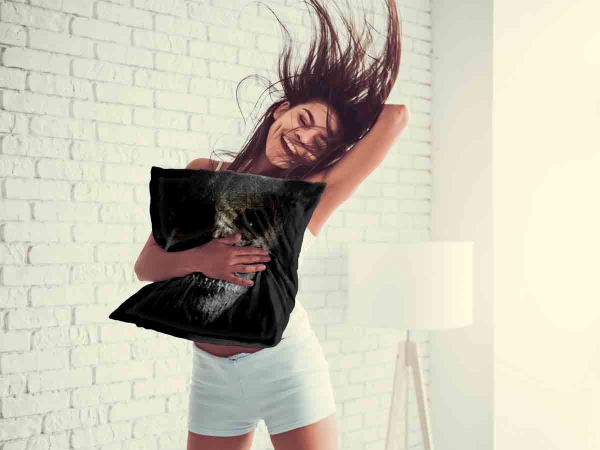 Almohada de salud negra terrorífica