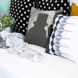 Almohada de salud hombre a la luz de la luna