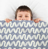 Juego de ropa de cama con manta terapéutica, olas blancas y azules
