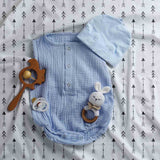 Set de ropa de cama con manta terapéutica blanca con muchas flechas negras