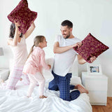 Almohada de salud roja con divertidos motivos navideños