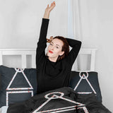 Set de ropa de cama con mantas terapéuticas formas sangrientas
