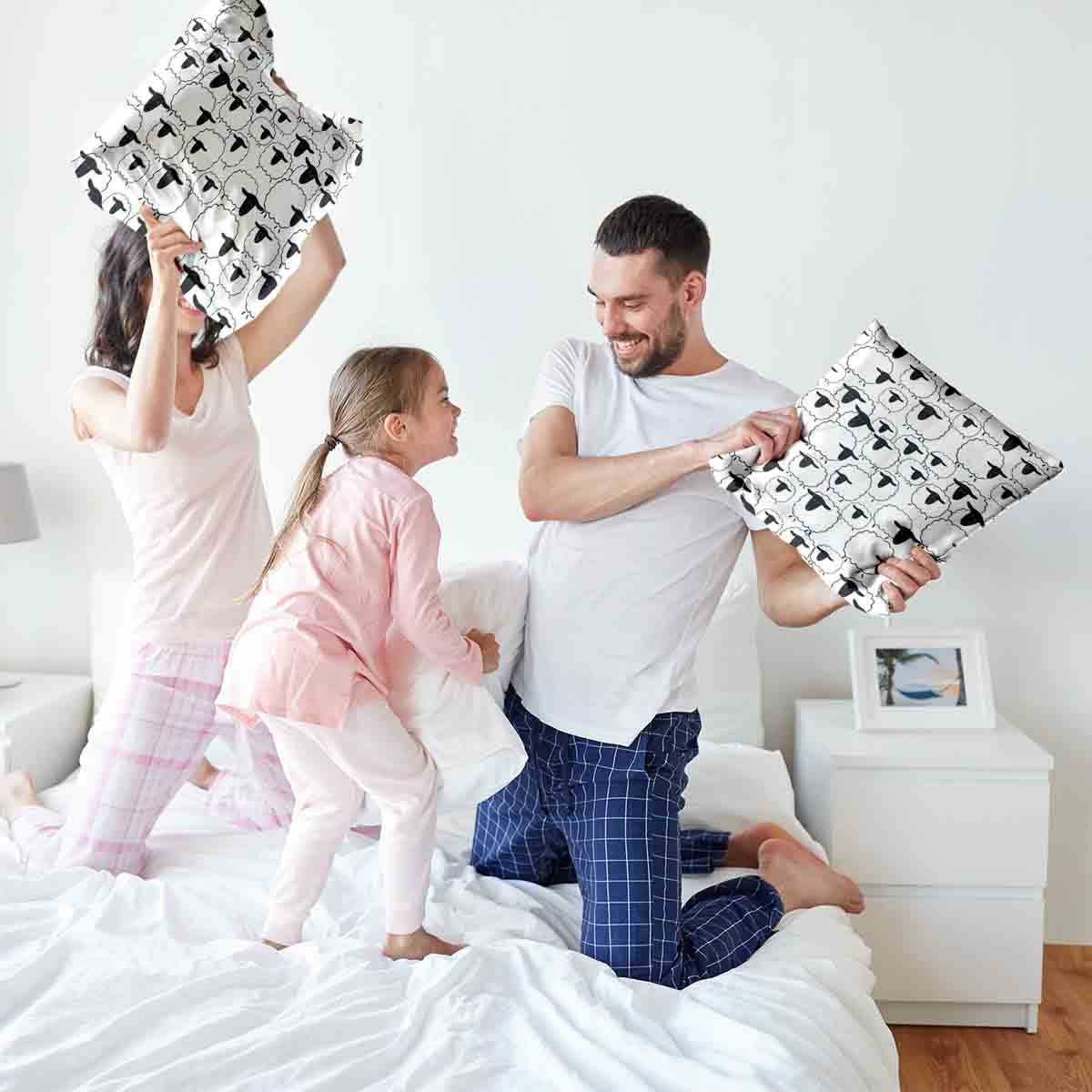 Almohada de salud blanca con ovejas