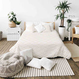 Set de ropa de cama con manta terapéutica y patrón de rayas doradas