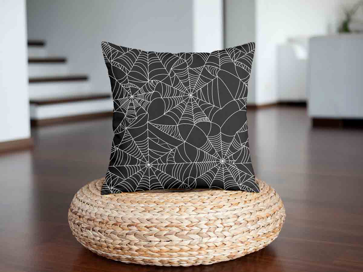 Almohada de salud negra con telaraña