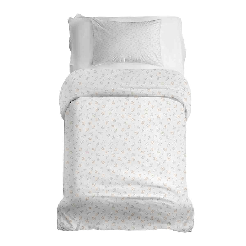 Set de ropa de cama con mantas terapéuticas y delicados ramos de flores