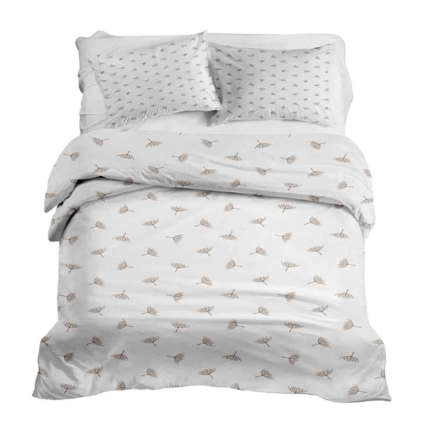 Juego de ropa de cama con mantas terapéuticas blancas con pequeñas ramas de muérdago
