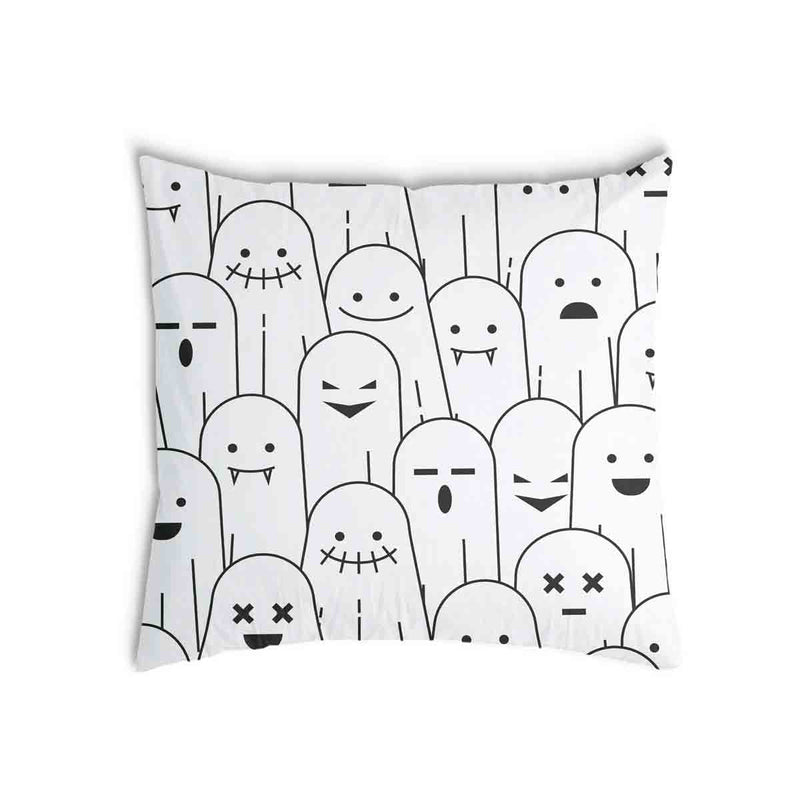 Almohada de salud blanca con fantasmas divertidos