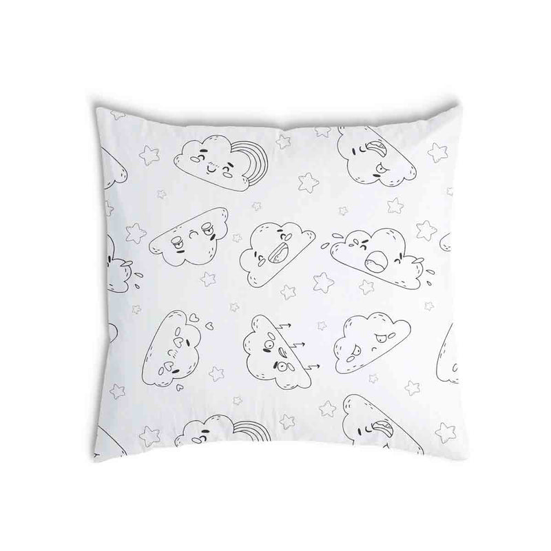 Almohada de salud blanca con nubes divertidas