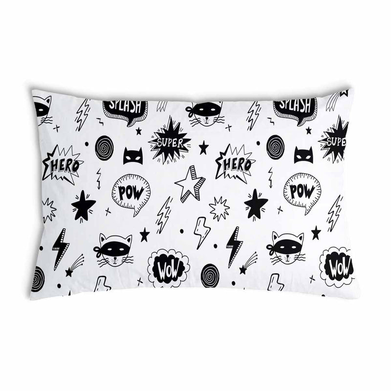 Almohada de salud blanca superhéroes