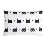 Almohada de salud blanca con máscara de gato