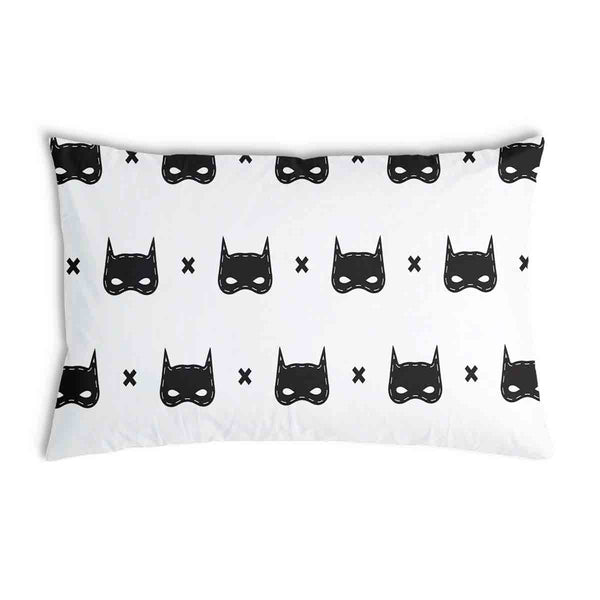 Almohada de salud blanca con máscara de gato