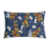 Almohada de salud azul con ramo de flores