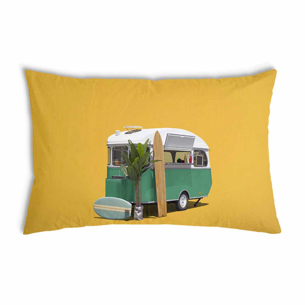 Almohada de salud amarilla con autobús