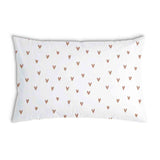 Almohada de salud blanca con corazones