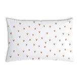 Almohada de salud blanca con corazones