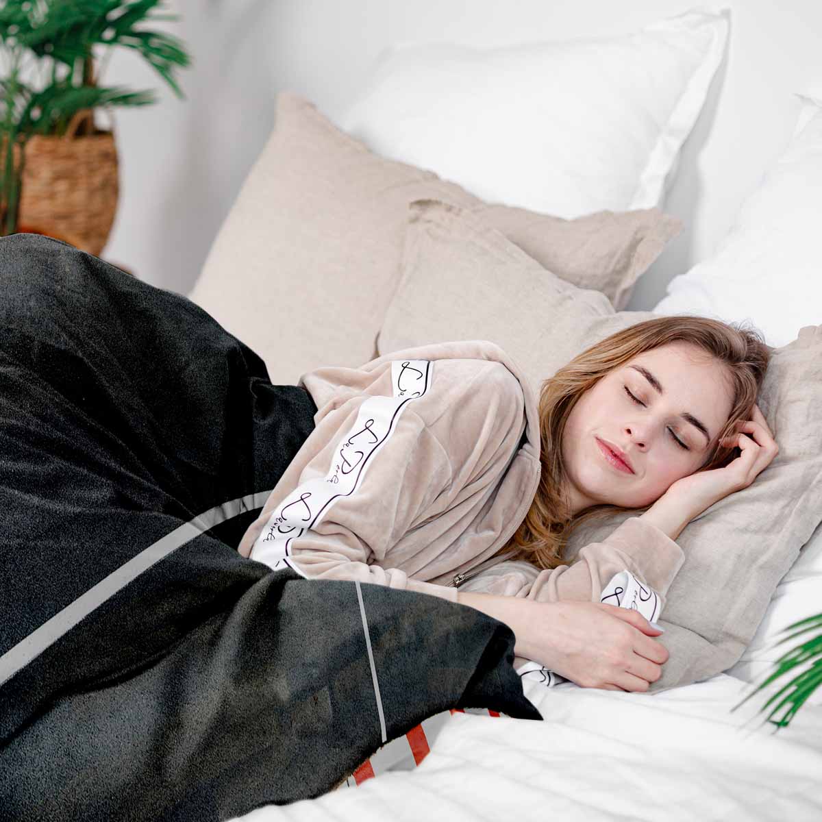 Set de ropa de cama con manta terapéutica gris oscuro con rayas blancas