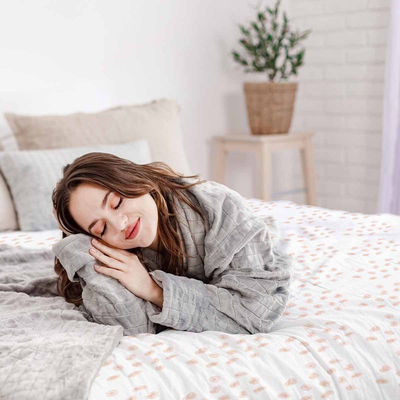 Juego de ropa de cama con mantas terapéuticas con puntos naranjas