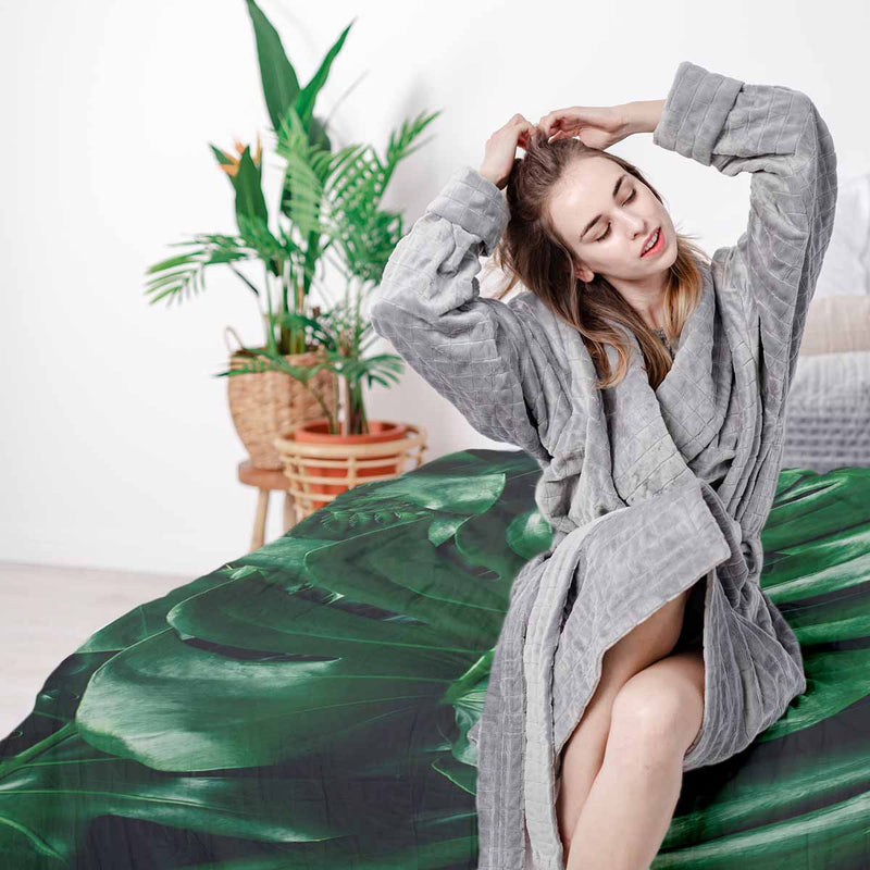 Set de ropa de cama con manta terapéutica y planta Monstera