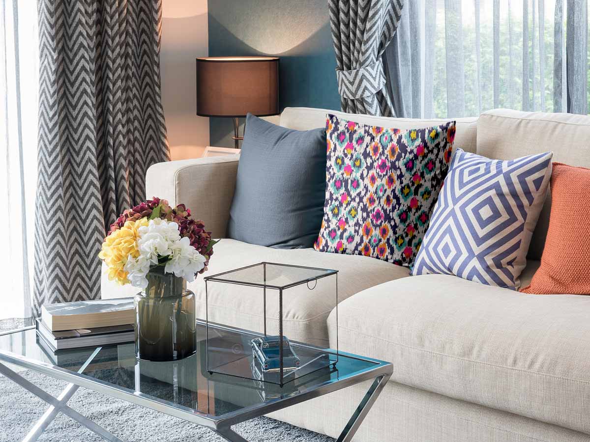 Almohada de salud colorida con estampado de leopardo