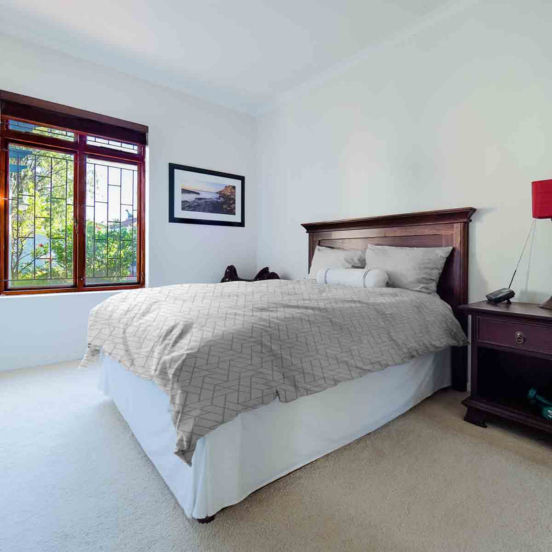 Set de ropa de cama para mantas terapéuticas blanco con delicado patrón geométrico